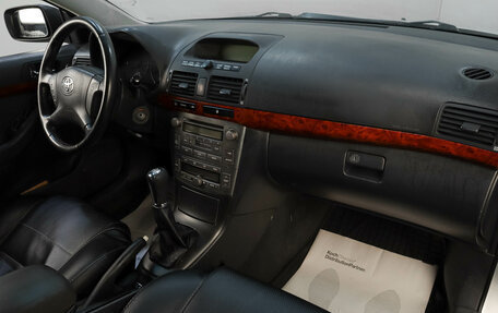 Toyota Avensis III рестайлинг, 2005 год, 639 000 рублей, 15 фотография