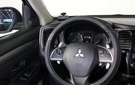 Mitsubishi Outlander III рестайлинг 3, 2013 год, 1 297 000 рублей, 11 фотография