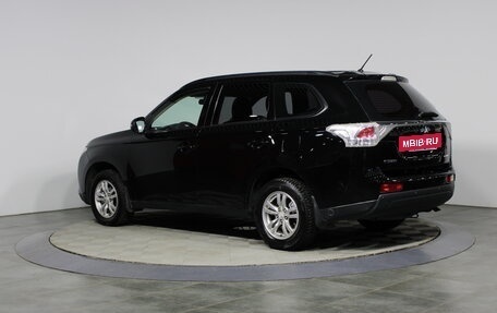 Mitsubishi Outlander III рестайлинг 3, 2013 год, 1 297 000 рублей, 7 фотография