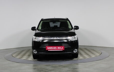 Mitsubishi Outlander III рестайлинг 3, 2013 год, 1 297 000 рублей, 2 фотография