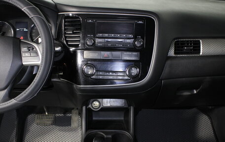 Mitsubishi Outlander III рестайлинг 3, 2013 год, 1 297 000 рублей, 15 фотография