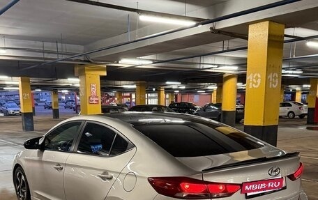 Hyundai Elantra VI рестайлинг, 2018 год, 925 000 рублей, 2 фотография