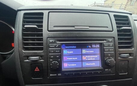 Nissan Tiida, 2013 год, 800 000 рублей, 38 фотография