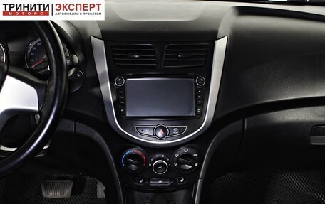 Hyundai Solaris II рестайлинг, 2012 год, 767 000 рублей, 15 фотография