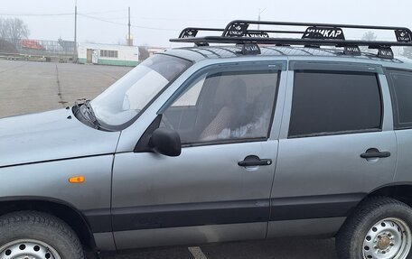 Chevrolet Niva I рестайлинг, 2005 год, 380 000 рублей, 3 фотография