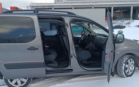 Peugeot Partner II рестайлинг 2, 2011 год, 500 000 рублей, 9 фотография