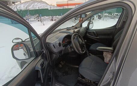 Peugeot Partner II рестайлинг 2, 2011 год, 500 000 рублей, 12 фотография