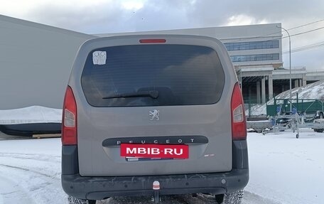 Peugeot Partner II рестайлинг 2, 2011 год, 500 000 рублей, 6 фотография