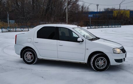 Renault Logan I, 2012 год, 650 000 рублей, 3 фотография