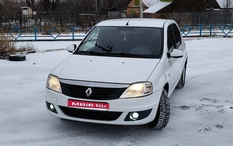Renault Logan I, 2012 год, 650 000 рублей, 1 фотография