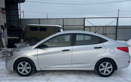 Hyundai Solaris II рестайлинг, 2011 год, 890 000 рублей, 6 фотография