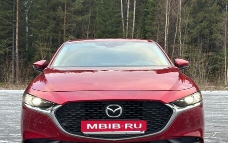 Mazda 3, 2020 год, 1 890 000 рублей, 2 фотография
