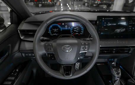 Toyota Camry, 2025 год, 4 700 000 рублей, 11 фотография