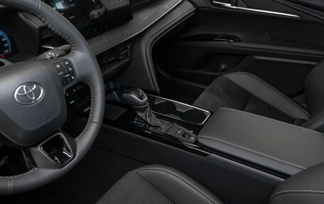 Toyota Camry, 2025 год, 4 700 000 рублей, 14 фотография