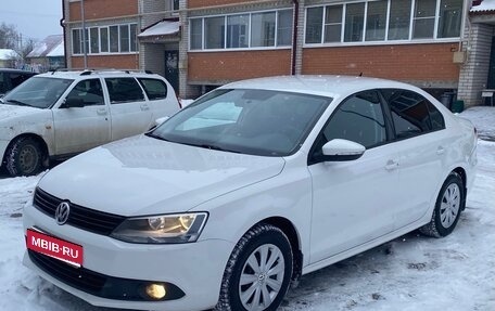 Volkswagen Jetta VI, 2014 год, 1 010 000 рублей, 1 фотография