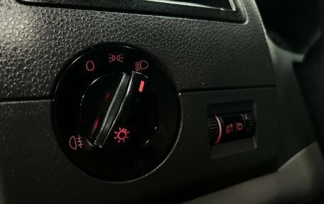 Volkswagen Transporter T5 рестайлинг, 2003 год, 739 900 рублей, 9 фотография