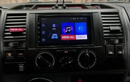 Volkswagen Transporter T5 рестайлинг, 2003 год, 739 900 рублей, 11 фотография