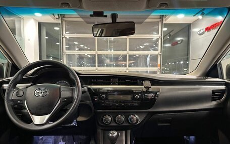 Toyota Corolla, 2014 год, 1 190 000 рублей, 9 фотография