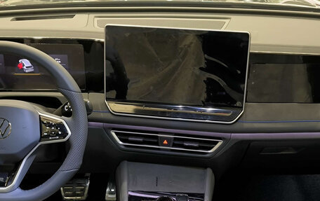 Volkswagen Tiguan, 2025 год, 5 050 000 рублей, 18 фотография