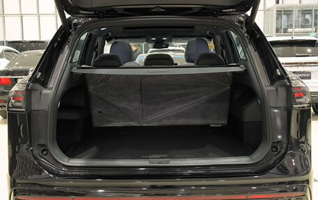 Volkswagen Tiguan, 2025 год, 5 050 000 рублей, 12 фотография