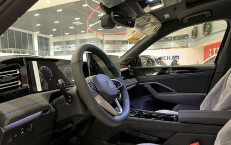 Volkswagen Tiguan, 2025 год, 5 050 000 рублей, 20 фотография