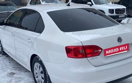 Volkswagen Jetta VI, 2014 год, 1 010 000 рублей, 7 фотография