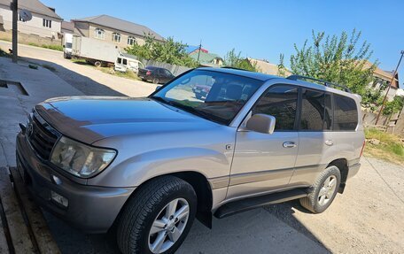 Toyota Land Cruiser 100 рестайлинг 2, 2005 год, 2 485 000 рублей, 6 фотография