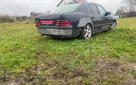 Mercedes-Benz E-Класс, 1997 год, 180 000 рублей, 5 фотография