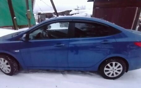 Hyundai Solaris II рестайлинг, 2012 год, 600 000 рублей, 15 фотография