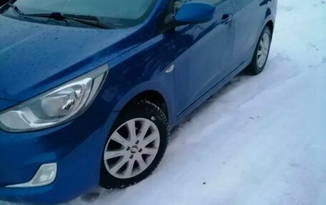 Hyundai Solaris II рестайлинг, 2012 год, 600 000 рублей, 14 фотография