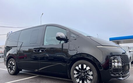 Hyundai Staria, 2024 год, 8 500 000 рублей, 24 фотография