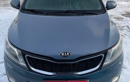 KIA Rio III рестайлинг, 2013 год, 560 000 рублей, 1 фотография