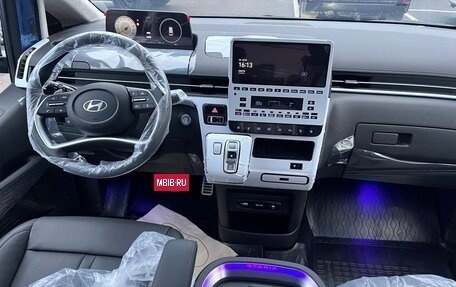 Hyundai Staria, 2024 год, 8 500 000 рублей, 23 фотография