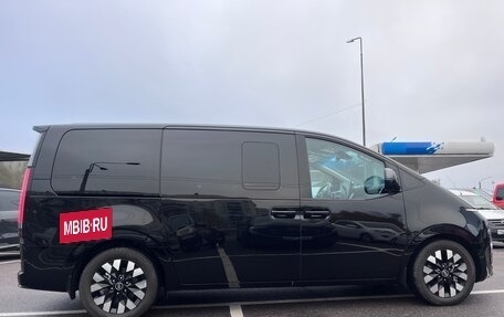 Hyundai Staria, 2024 год, 8 500 000 рублей, 26 фотография