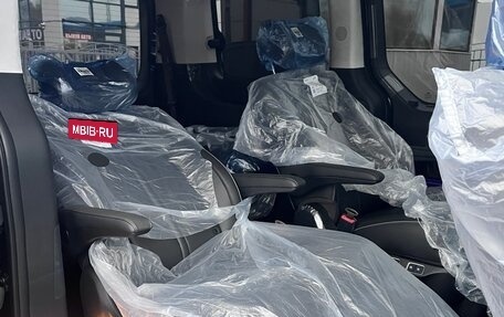 Hyundai Staria, 2024 год, 8 500 000 рублей, 28 фотография