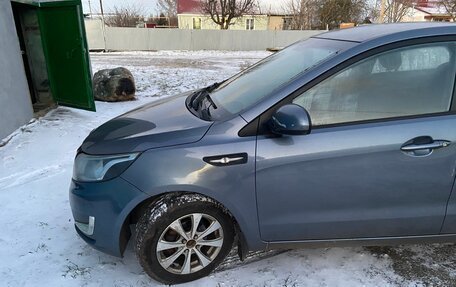 KIA Rio III рестайлинг, 2013 год, 560 000 рублей, 2 фотография
