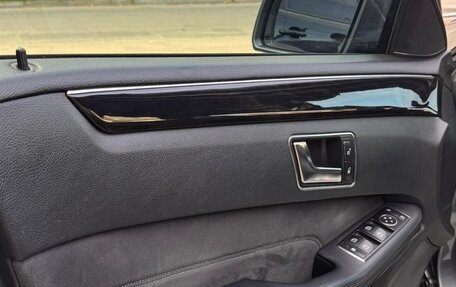 Mercedes-Benz E-Класс, 2015 год, 2 050 000 рублей, 3 фотография