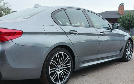 BMW 5 серия, 2018 год, 3 500 000 рублей, 3 фотография