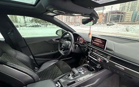 Audi RS 5, 2019 год, 7 349 000 рублей, 9 фотография
