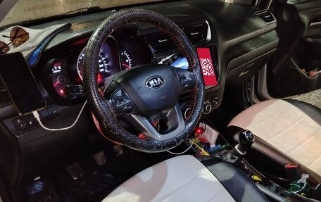 KIA Rio III рестайлинг, 2015 год, 800 000 рублей, 7 фотография