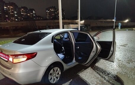 KIA Rio III рестайлинг, 2015 год, 800 000 рублей, 11 фотография