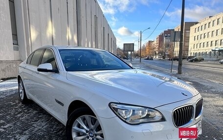 BMW 7 серия, 2015 год, 3 000 000 рублей, 3 фотография