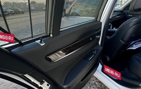 BMW 7 серия, 2015 год, 3 000 000 рублей, 11 фотография