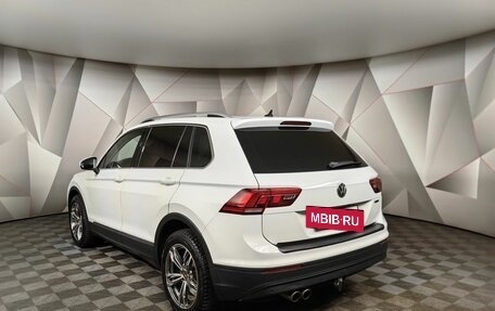 Volkswagen Tiguan II, 2018 год, 1 893 000 рублей, 4 фотография