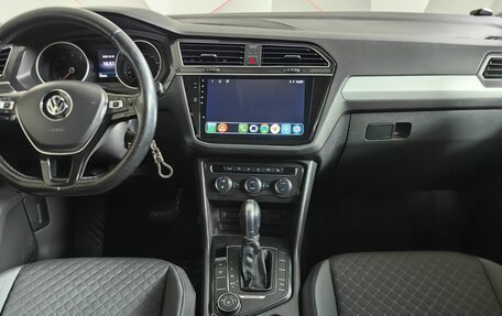 Volkswagen Tiguan II, 2018 год, 1 893 000 рублей, 14 фотография