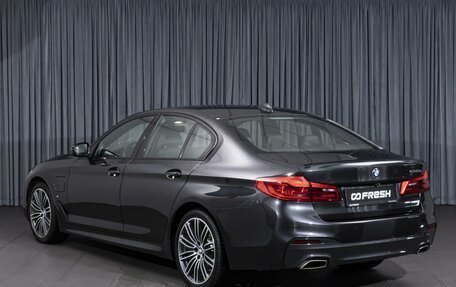 BMW 5 серия, 2019 год, 3 816 000 рублей, 2 фотография