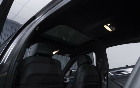 BMW 5 серия, 2019 год, 3 816 000 рублей, 12 фотография