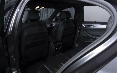 BMW 5 серия, 2019 год, 3 816 000 рублей, 11 фотография