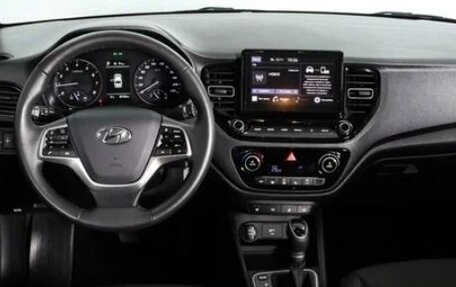 Hyundai Solaris II рестайлинг, 2022 год, 1 290 000 рублей, 6 фотография