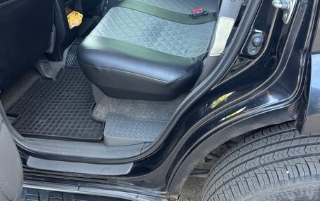 Toyota Land Cruiser Prado 120 рестайлинг, 2004 год, 1 500 000 рублей, 13 фотография